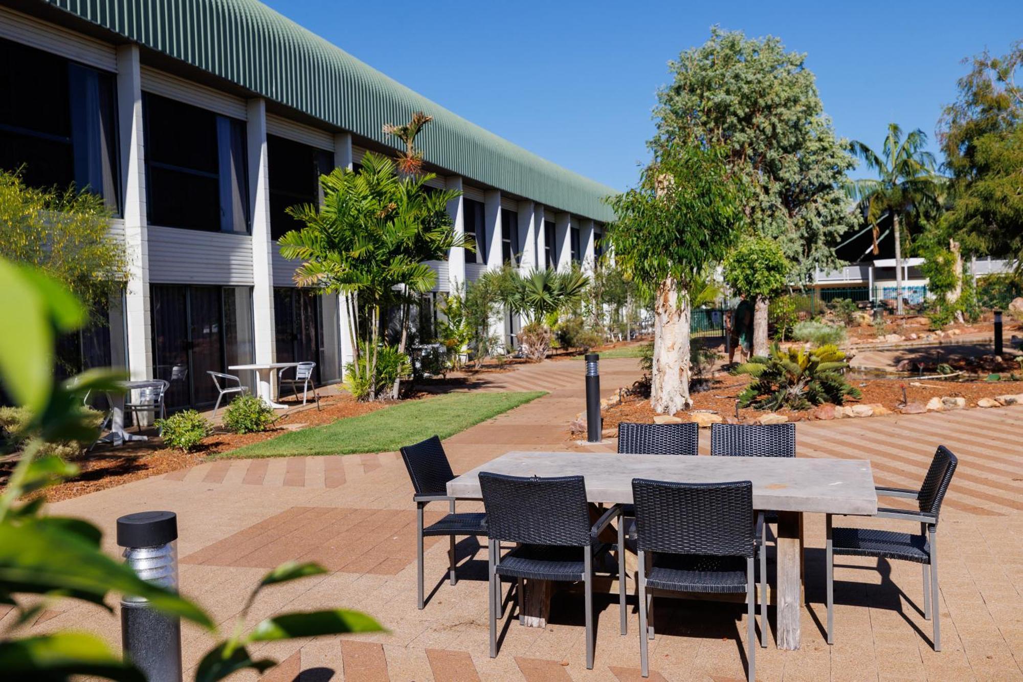 Mercure Kakadu Crocodile Jabiru Exterior photo